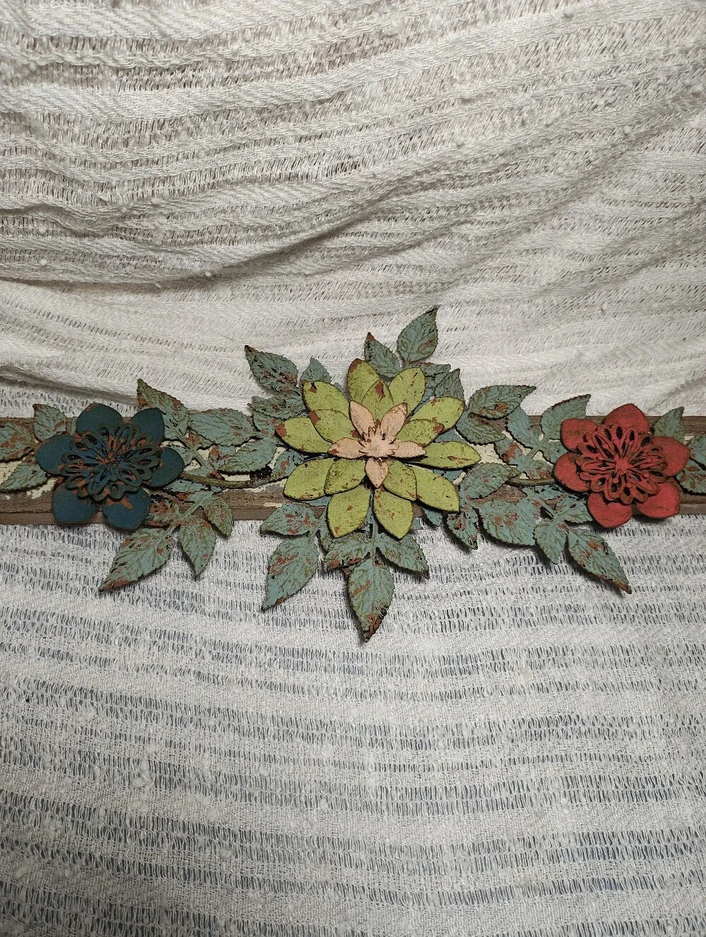 Floral Wooden Arrow Wall Decor in Cream, Green & Red